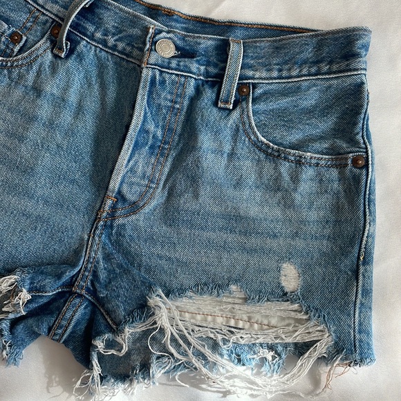 Levi’s 501 High Rise Denim Shorts - Picture 3 of 10